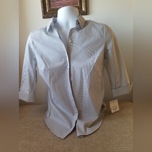 Liz Clairborne Career top size small